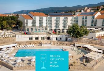 Aminess Li  anj Family Hotel has Balcony rooms