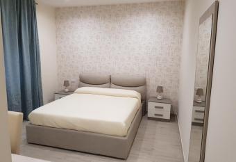 La Suite allows 18 year olds to book a room