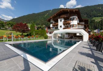 Olympia-Relax-Hotel Leonhard Stock has Balcony rooms