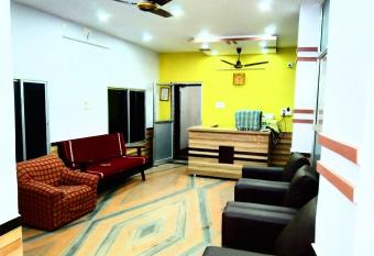 Chaiti Lodge - Santiniketan Bolpur allows 18 year olds to book a room