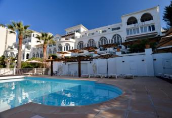 Auberge De La Calanque has Balcony rooms