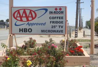 Desert Inn allows 18 year olds to book a room