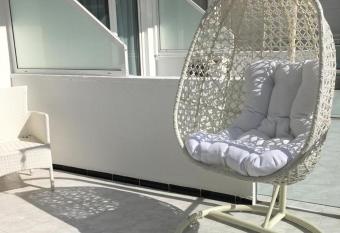 Hotel Xapala allows 18 year olds to book a room