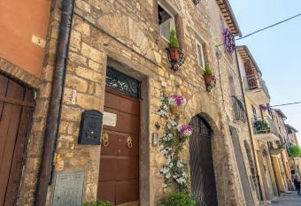 B&b Porta Nuova has Balcony rooms