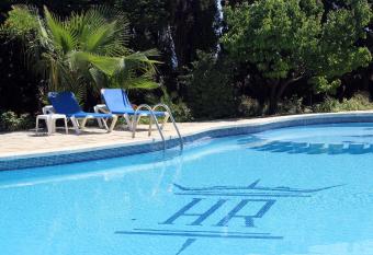 Rocatel has Balcony rooms