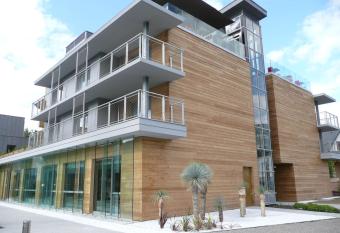 Best Western Aquakub has Balcony rooms