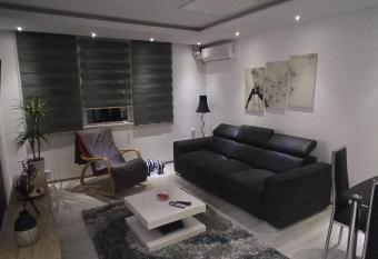 Lux Apartment 7, free parking allows 18 year olds to book a room