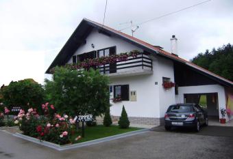 House Osana has Balcony rooms