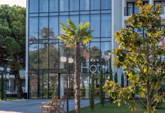 iHotel Sunny Beach has Balcony rooms