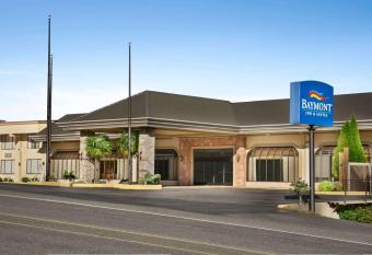 Baymont by Wyndham Bremerton WA has Balcony rooms