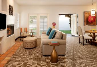 La Quinta Resort & Club, Curio Collection by Hilton has Balcony rooms