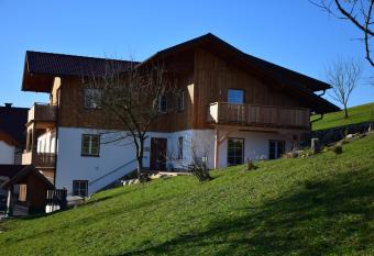 Kornihof has Balcony rooms