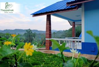 Theppahrak Home Khaolak has Balcony rooms