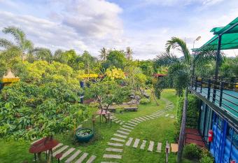 Beach Box at Pran has Balcony rooms