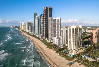 DoubleTree Resort & Spa by Hilton Hotel Ocean Point - North Miami Beach has Balcony rooms