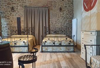 Rocca degli Olivi has Balcony rooms