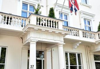 Eccleston Square Hotel has Balcony rooms