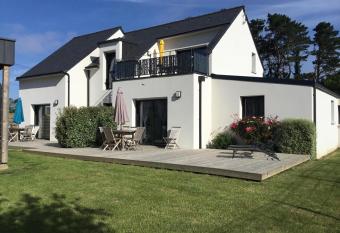 Sci Ti Korelo allows 18 year olds to book a room