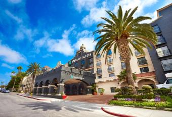 Embassy Suites by Hilton Los Angeles International Airport South has Balcony rooms