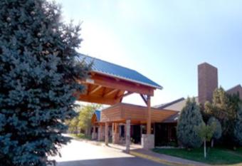 Best Western Tower West Lodge has Smoking rooms