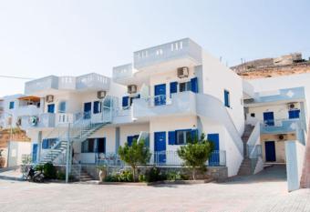 Pantheon Studios has Balcony rooms