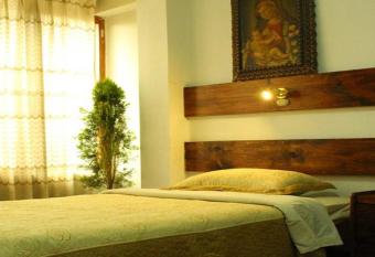 Kennedy Guest House has Balcony rooms