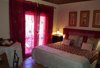 Posada el Campanario allows 18 year olds to book a room