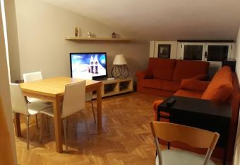 Apartamento Tur  stico Sig  enza has Balcony rooms