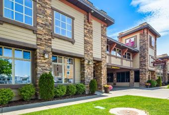 Best Western Plus Weston Inn allows 18 year olds to book a room