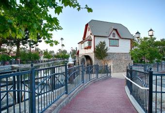 Best Western Plus Hill House has Balcony rooms