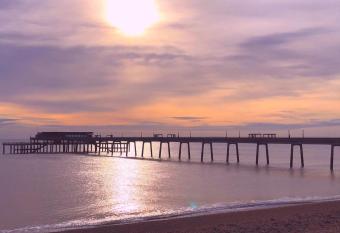 The Clarendon Hotel allows 18 year olds to book a room
