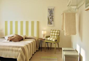 Gardaselle Holiday Rooms has Balcony rooms