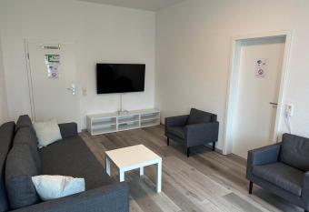 Apart-Hotel Rheinischer Hof Dormagen allows 18 year olds to book a room