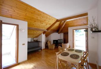 Bellagio Ghisallo Penthouse has Smoking/Balcony rooms