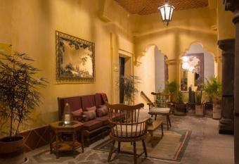 Casa Maria Paz Hotel Boutique allows 18 year olds to book a room