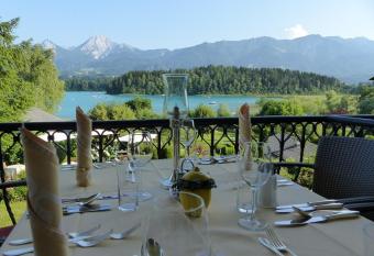 Seehotel Ressmann allows 18 year olds to book a room