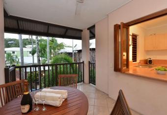 Balinese Style Apartment allows 18 year olds to book a room