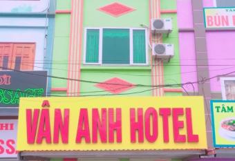 Van Anh Hotel has Smoking/Balcony rooms