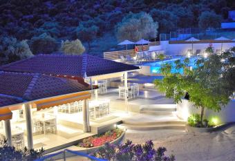 Studios Apartments Irini Patira has Balcony rooms