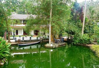 Amritham Holidays Homestay Trivandrum has Balcony rooms