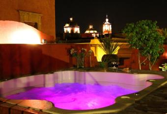 La Casa del Naranjo Hotel Boutique allows 18 year olds to book a room