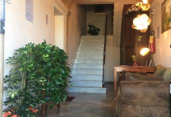 Da Donna Rosa allows 18 year olds to book a room