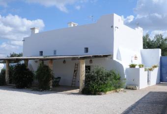 Masseria Caposella has Balcony rooms