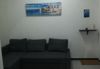 Miky House has Smoking rooms