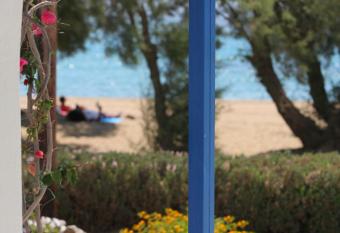 Paros Inn has Balcony rooms