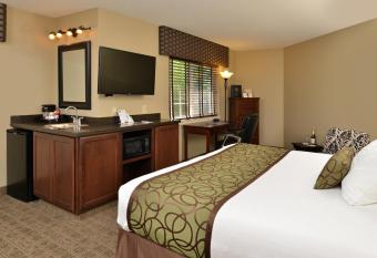 Best Western Plus Kennewick Inn allows 18 year olds to book a room