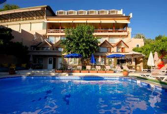 Erzurumlu Hotel has Balcony rooms