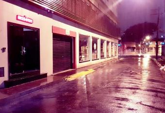 Joy Hotel has Smoking rooms