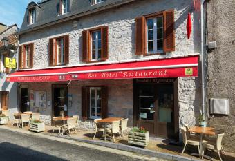 Logis Auberge de l Isard allows 18 year olds to book a room