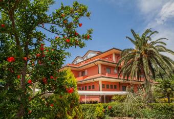 Hotel Le Rotonde has Balcony rooms